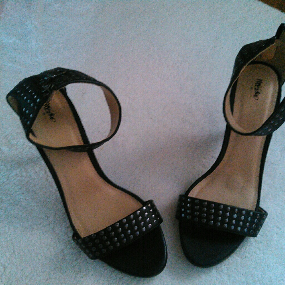 Mossimo studded heels